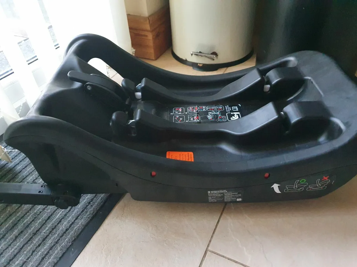 ISO FIX base - Universal - Image 2