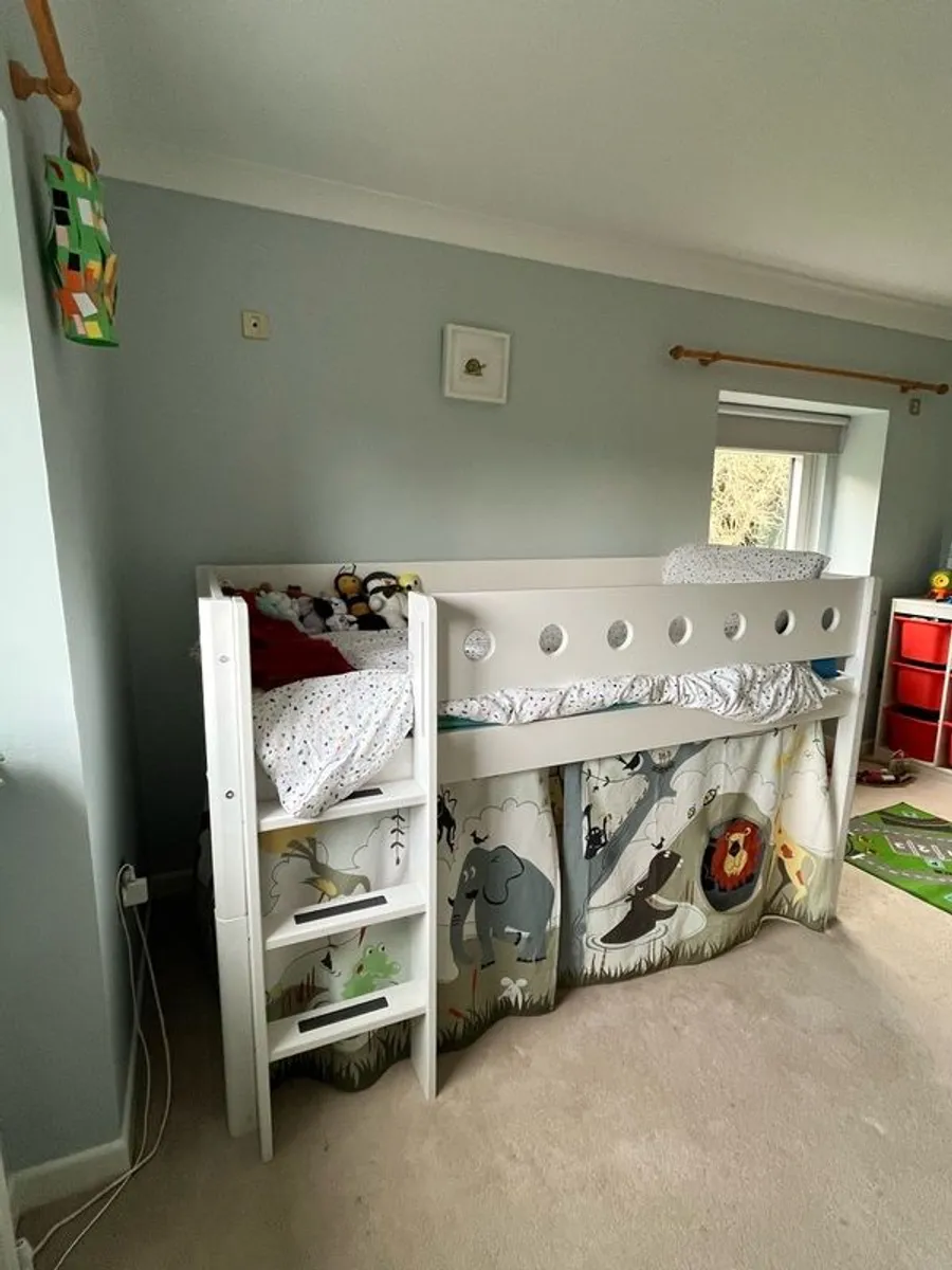 Flexa mid high bed with ladder - Image 1