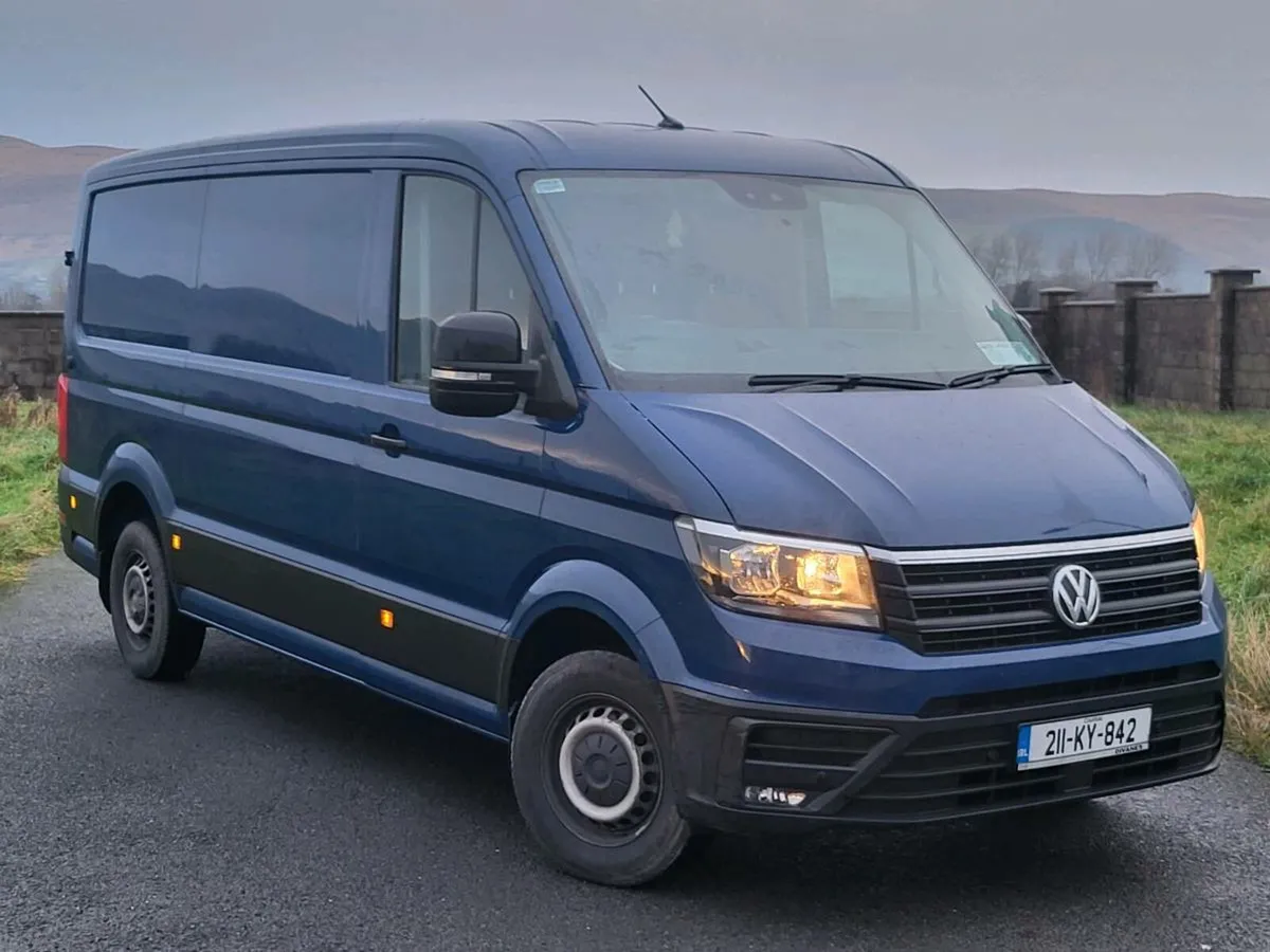 Crafter Trendline MWB 140BHP - Image 1