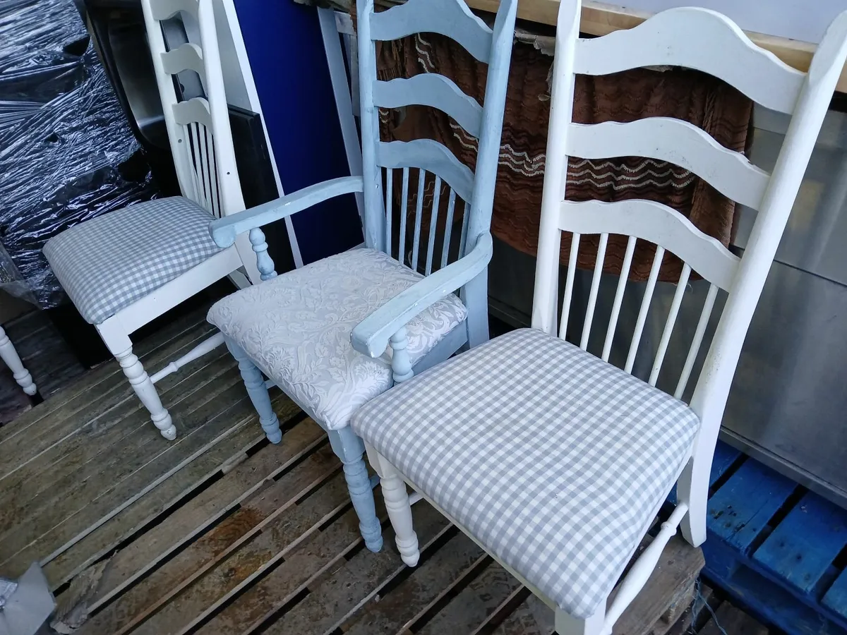 Chairs lot of (4)...vintage style ...delivered - Image 4