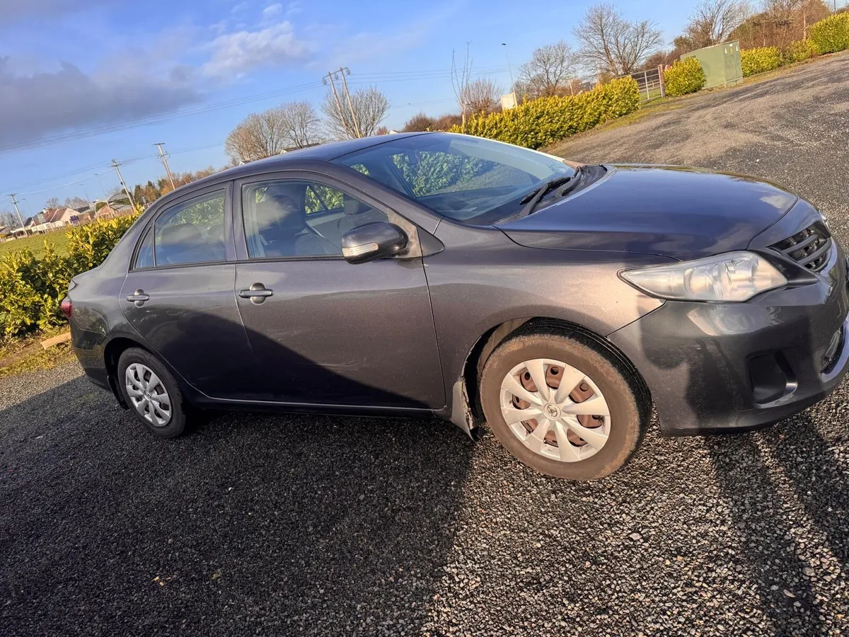 2011 Corolla Manual - Image 4