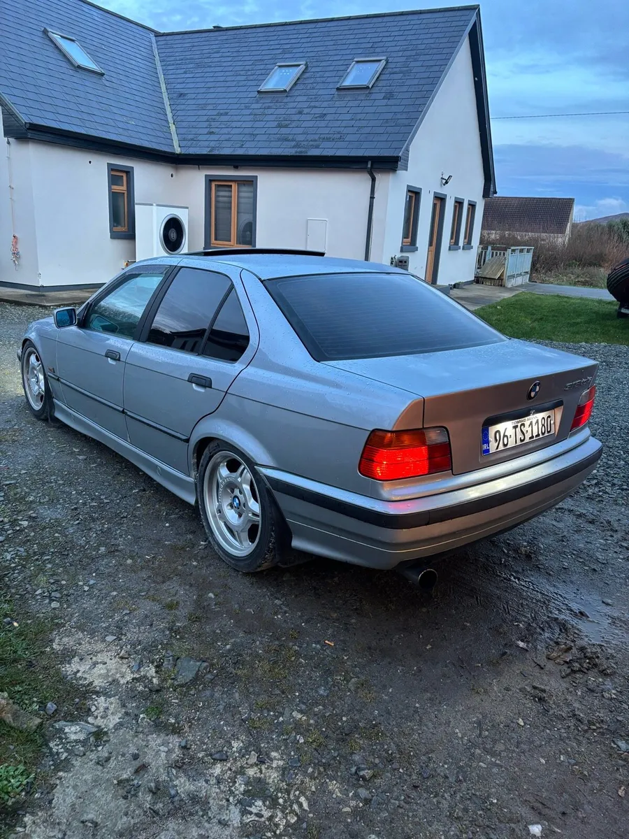 BMW E36 - Image 3