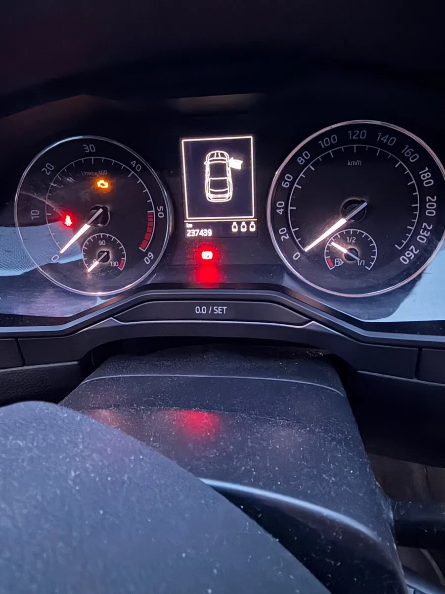 Skoda superb - Image 3