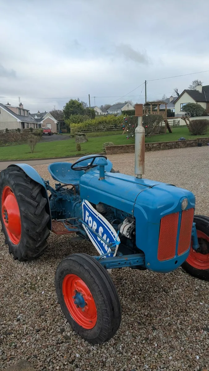 Ford Dexta - Image 4