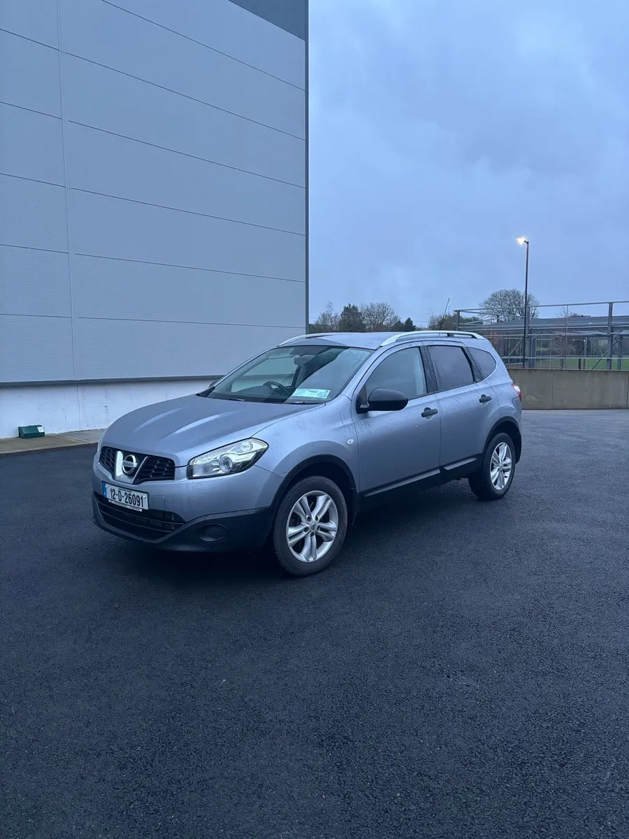 Nissan Qashqai +2 4WD - Image 1