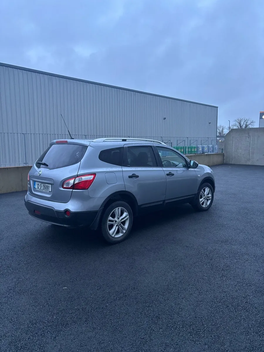 Nissan Qashqai +2 4WD - Image 4