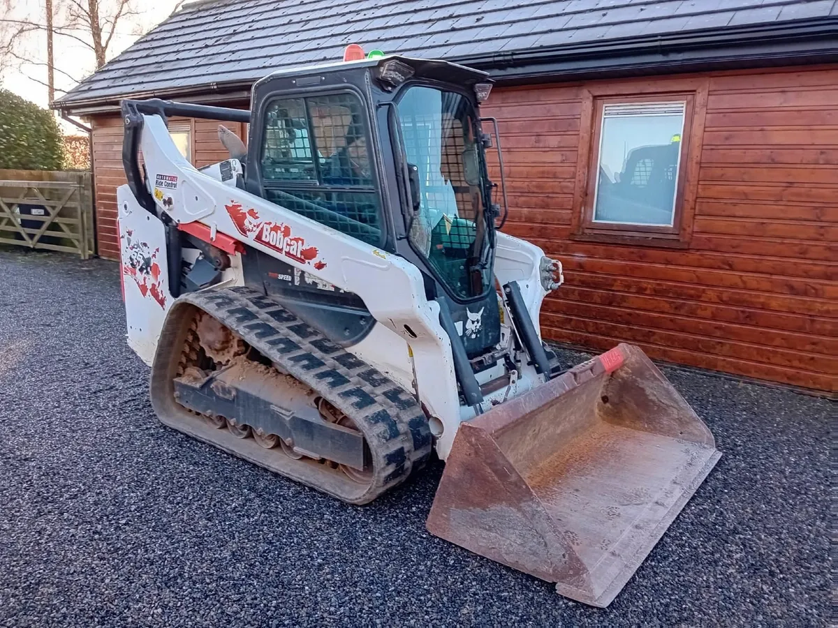 Bobcat skidsteer - Image 1