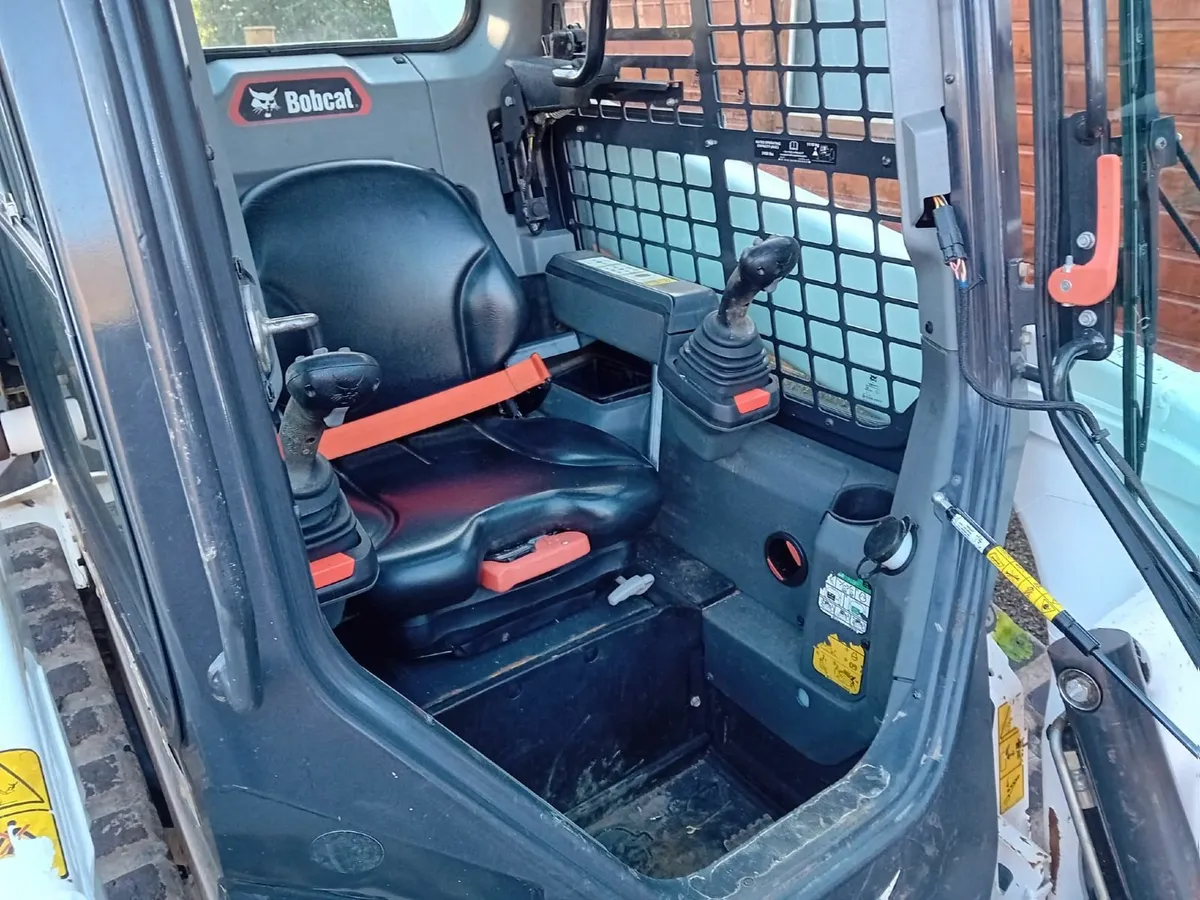 Bobcat skidsteer - Image 4
