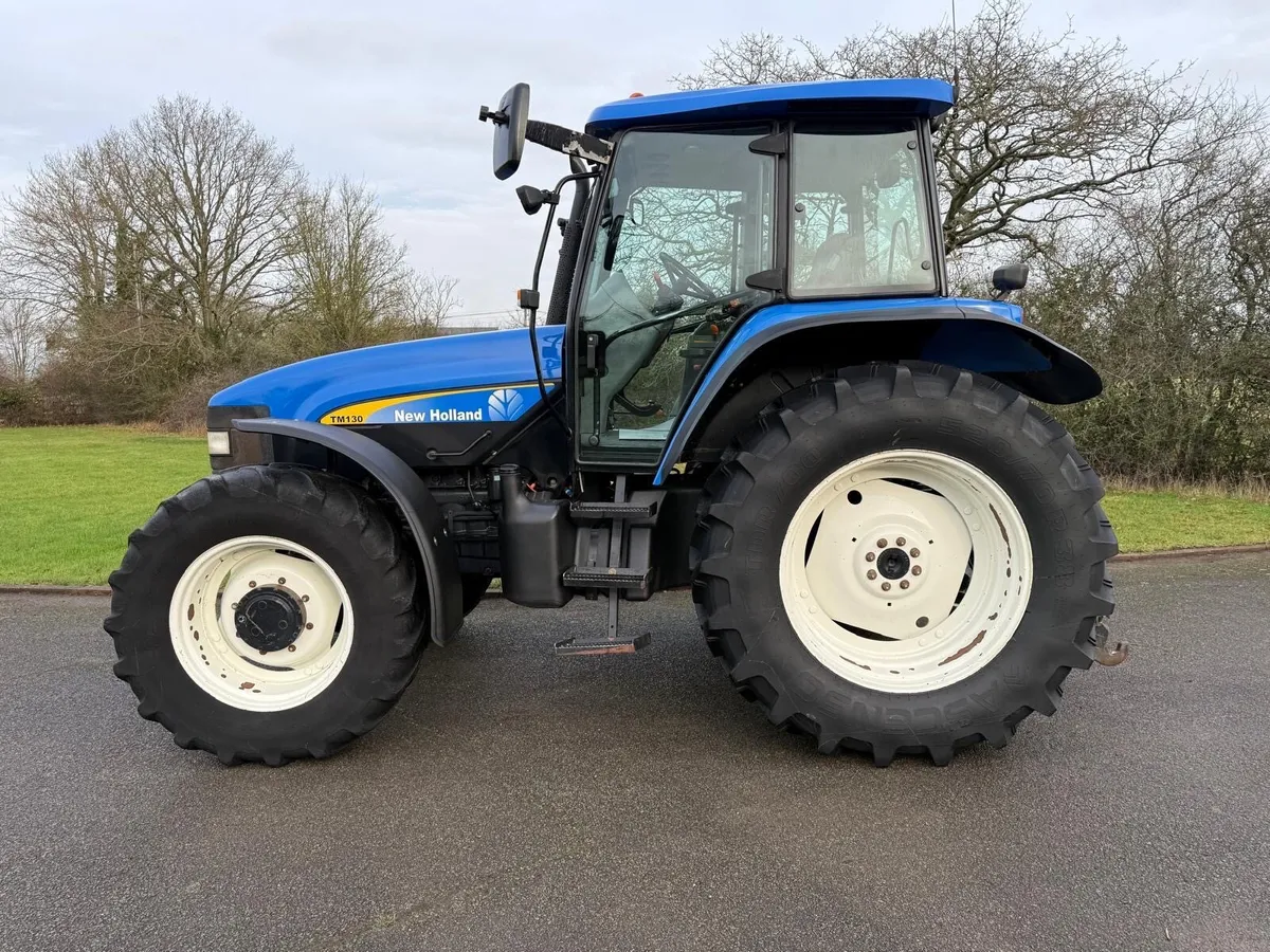 New Holland TM 130 - Image 4