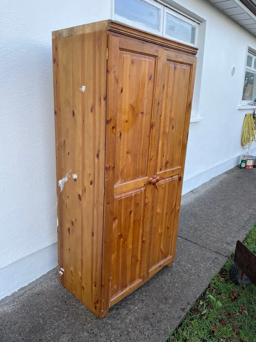 Pine wardrobe (small damage ) €50 - Image 2