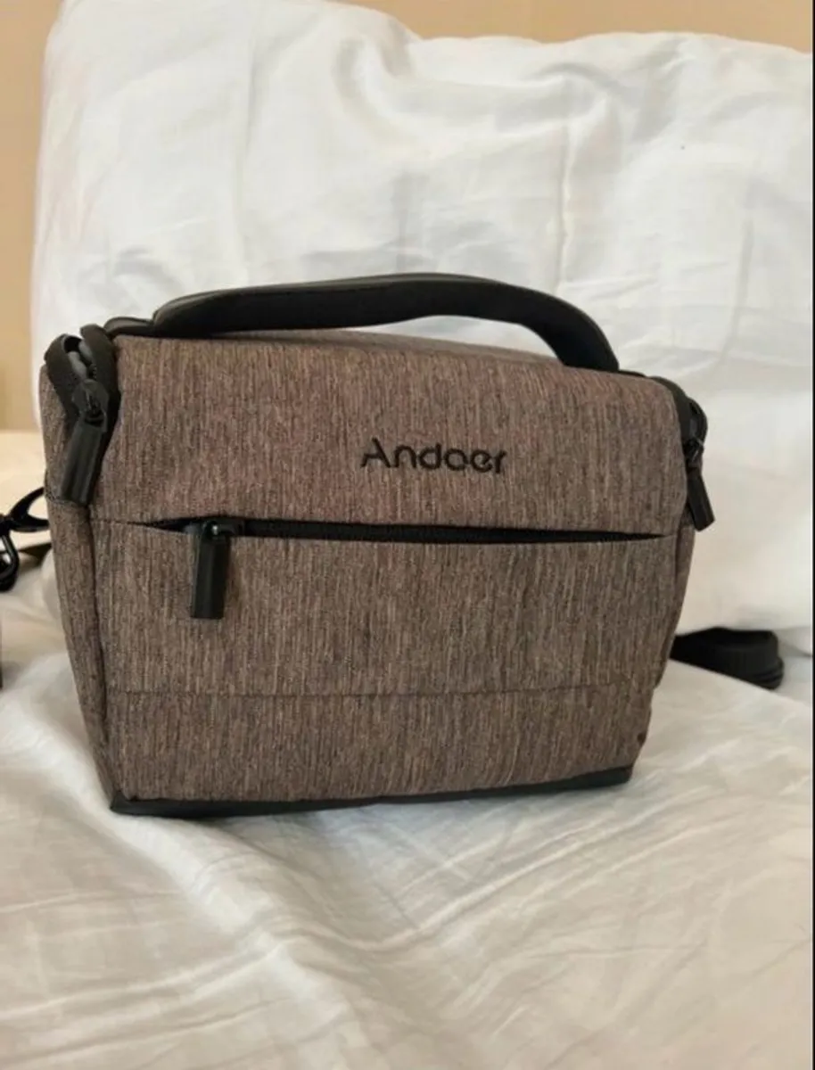 Canon EOS 250D dslr Camera with  EF-S 18-55mm f/3 - Image 4