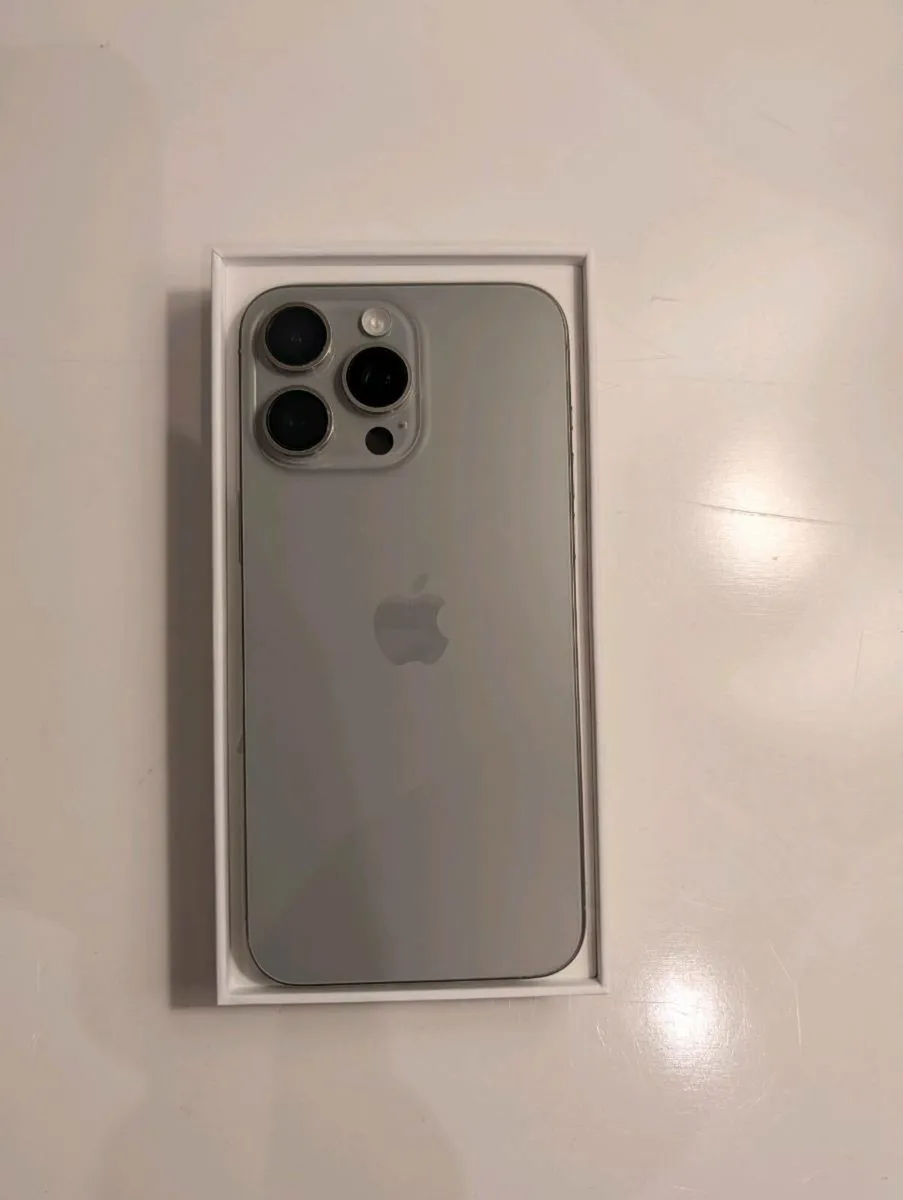iPhone 15 Pro Max 256gb - Natural Titanium Colour - Image 4