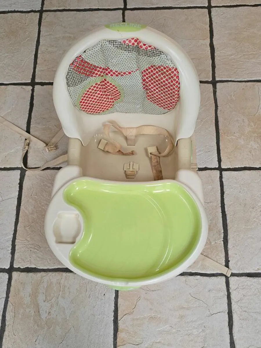 Carry cot & chair for child - Image 4