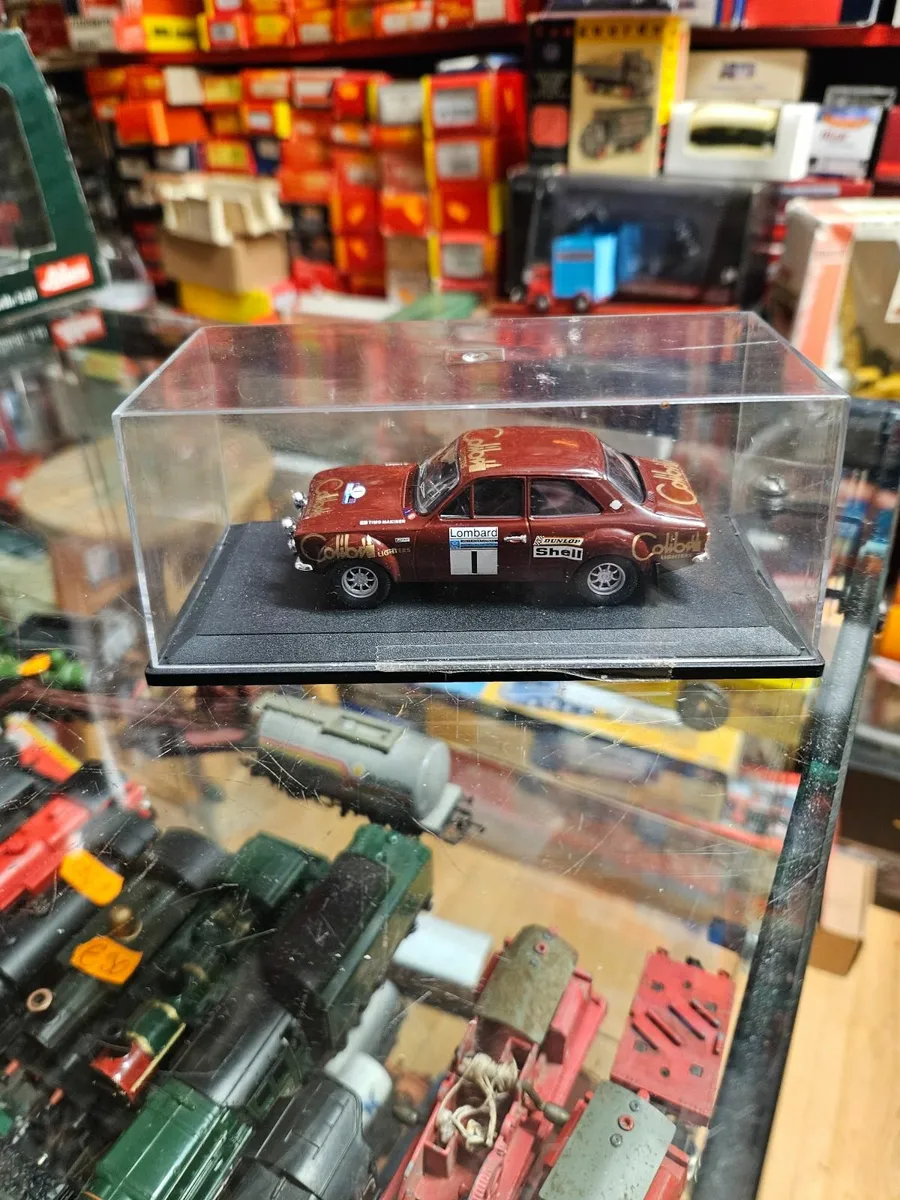 Corgi Trofeu Ford Escort MKI Rally - Image 1