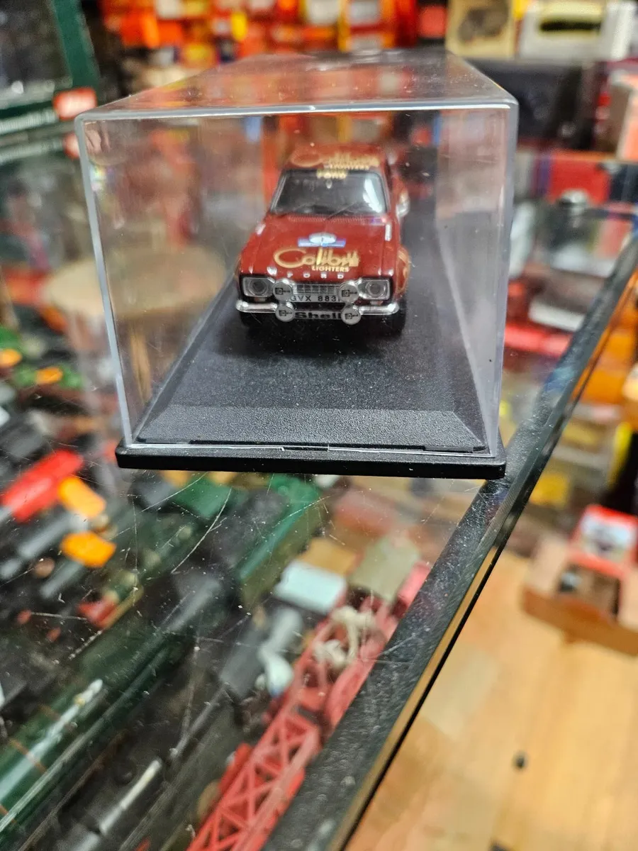 Corgi Trofeu Ford Escort MKI Rally - Image 2