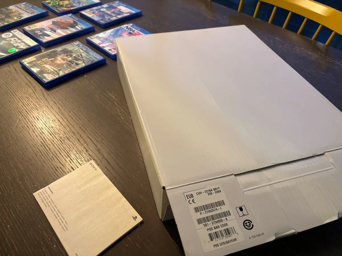 PlayStation 4 Bundle with 8 Games - Image 4