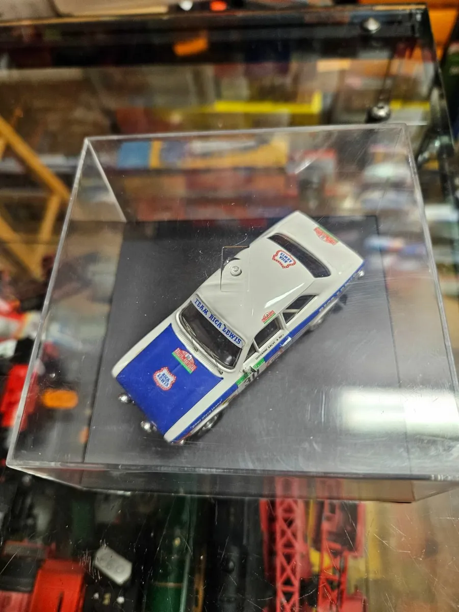 Corgi Trofeu Ford Escort MKI Rally - Image 1