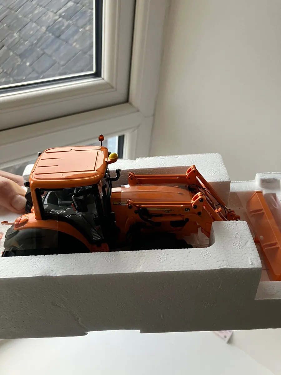 John Deere 7430 - Image 4