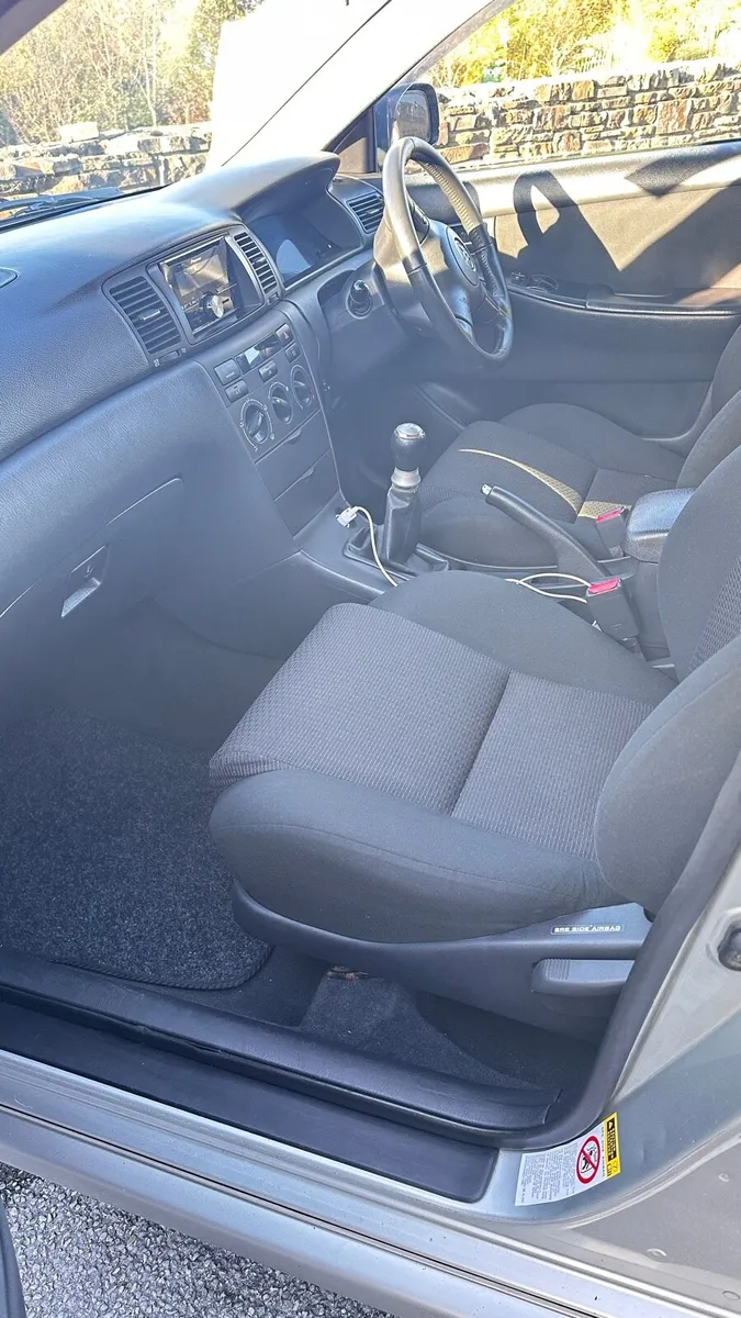 Toyota 2006 - Image 1