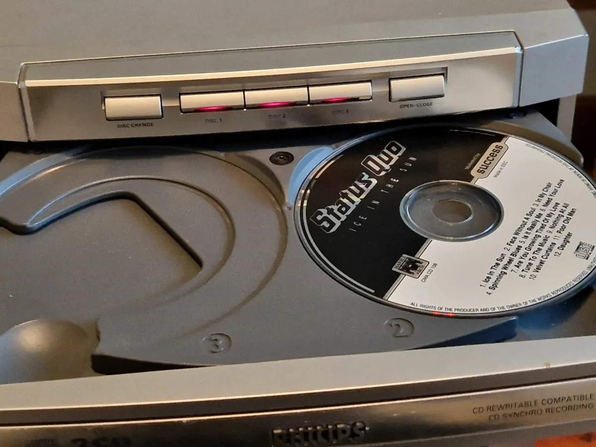 Philips HIFI Stereo System, Model FW-C38-22 - Image 2