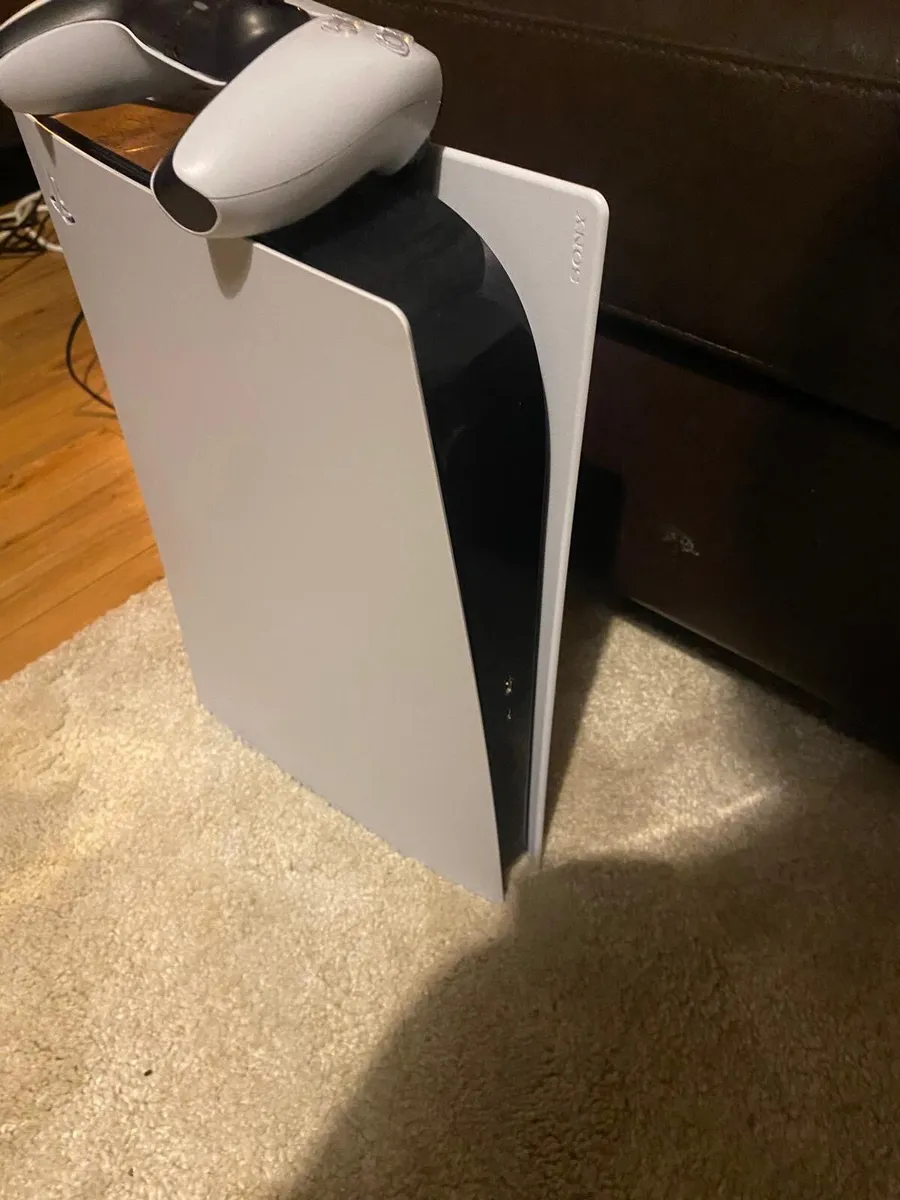PS5 in Perfect Condition - Image 4