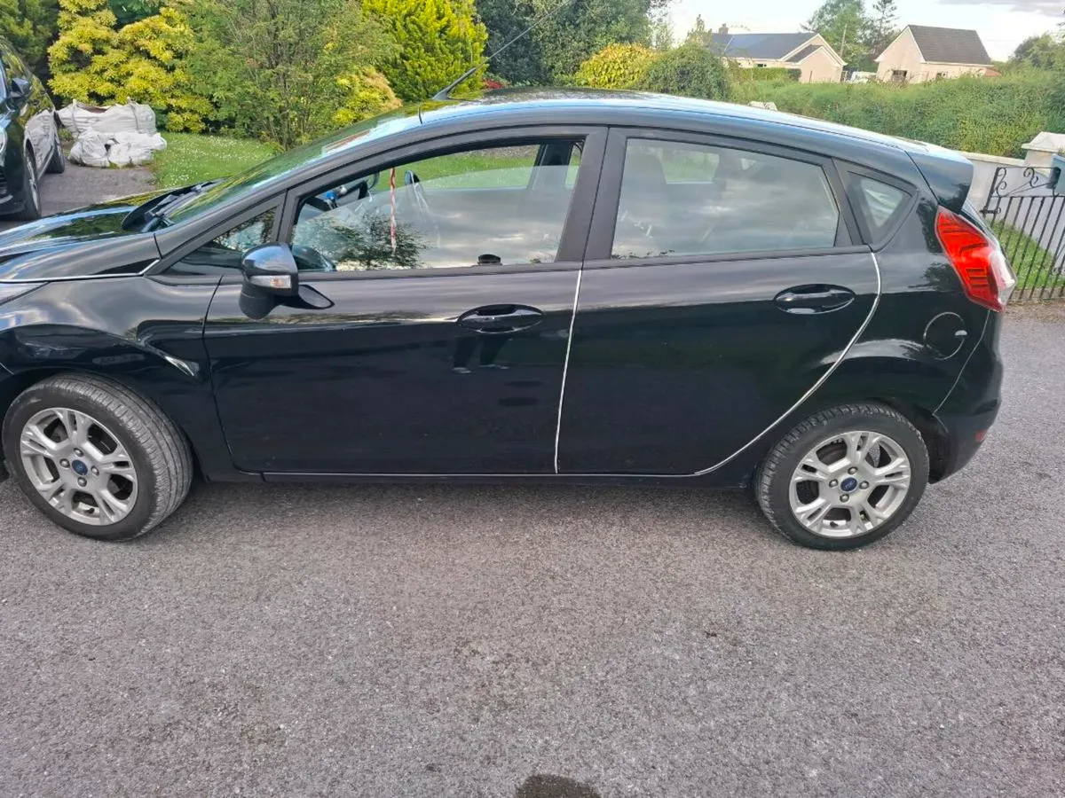 2016 Ford Fiesta - Image 4