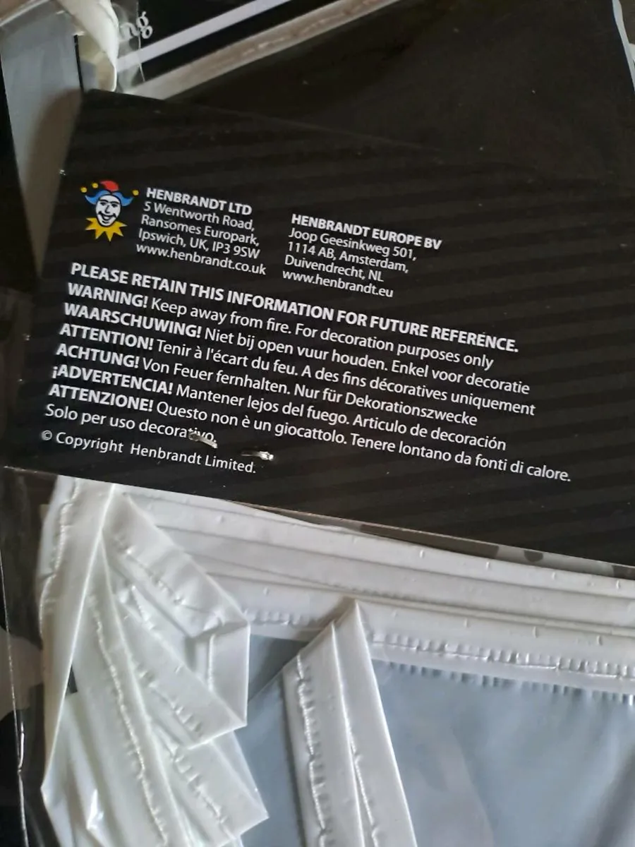 8 pc Pirate Skull & Crossbones Bunting New (4m) - Image 4