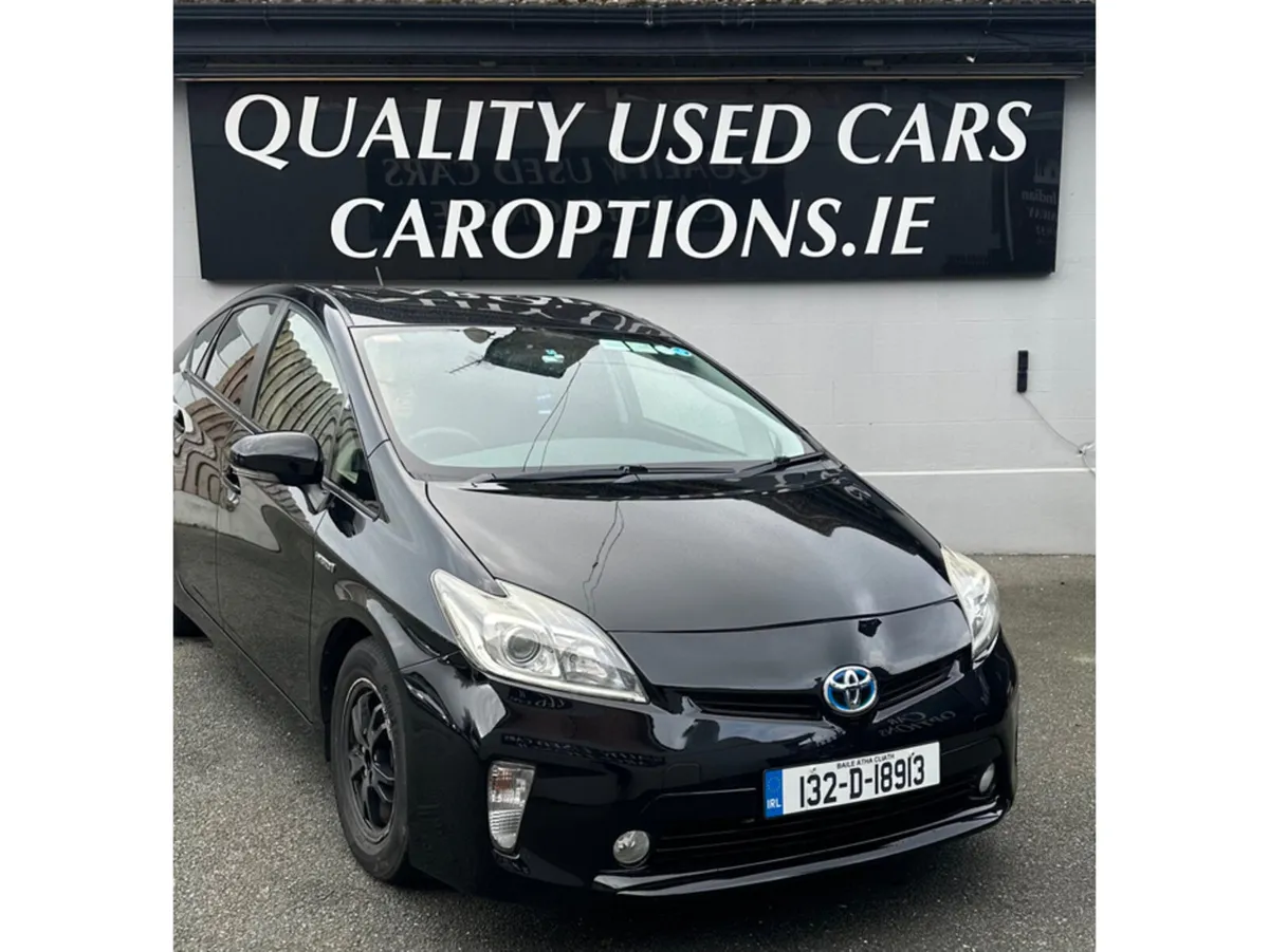 Toyota Prius ZVW30  AUTO//JUST SERVICED//NEW N.C.T - Image 3