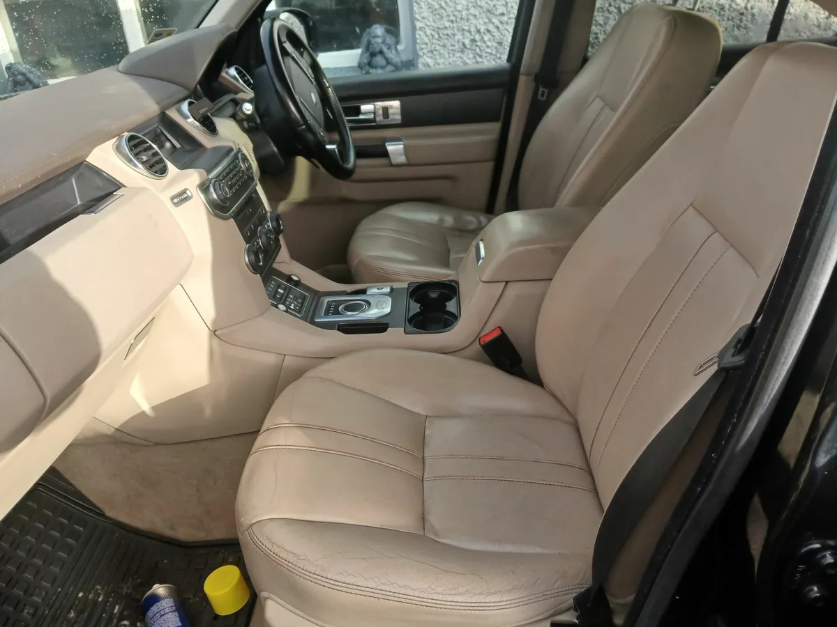 Land Rover Discovery 2014 crewcab - Image 4