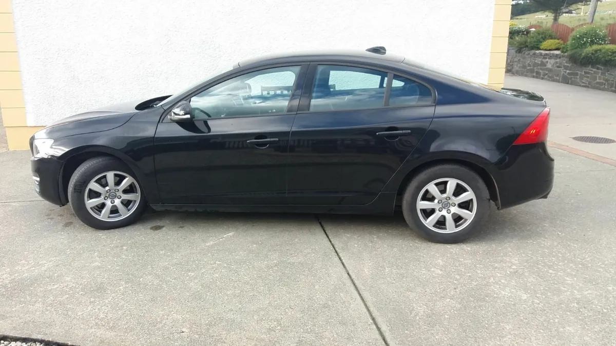 Volvo S60 2014 - Image 1