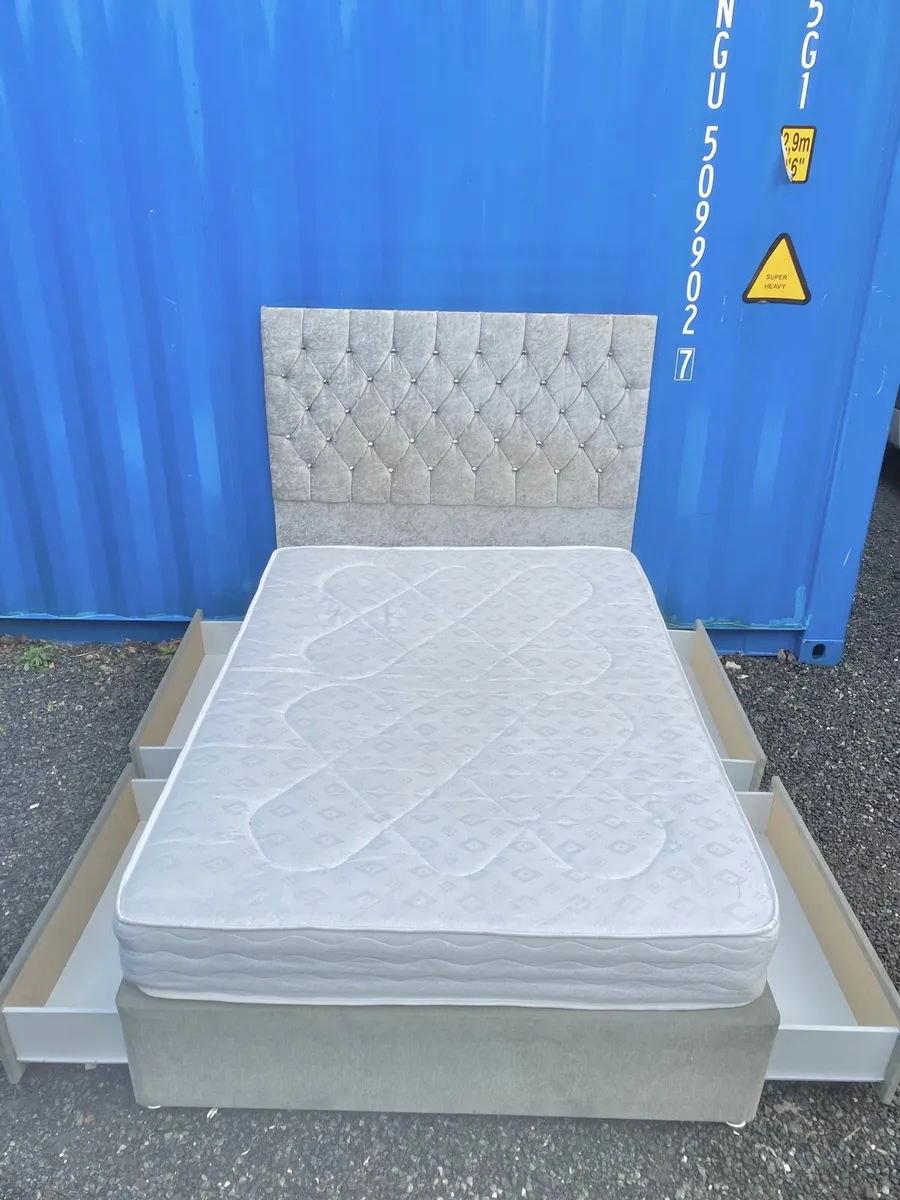 Double bad - Image 4