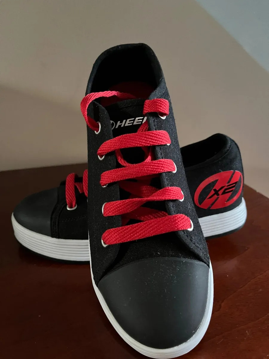 Heelys runners - Image 1