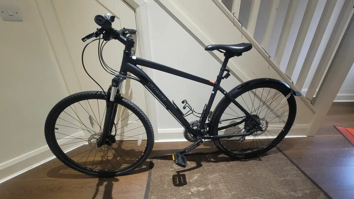 Cycle Specialized Crosstrail Sport Hybrid - Image 1