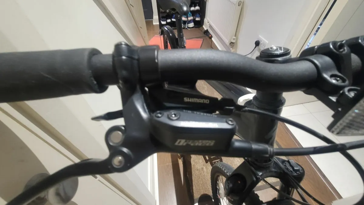 Cycle Specialized Crosstrail Sport Hybrid - Image 2