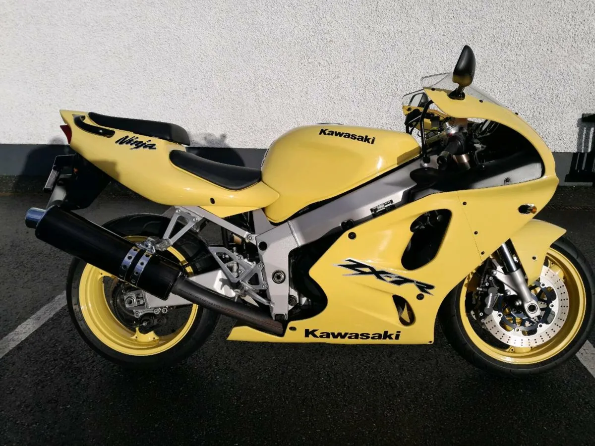 Kawasaki zx7r 1996 MINT - Image 1