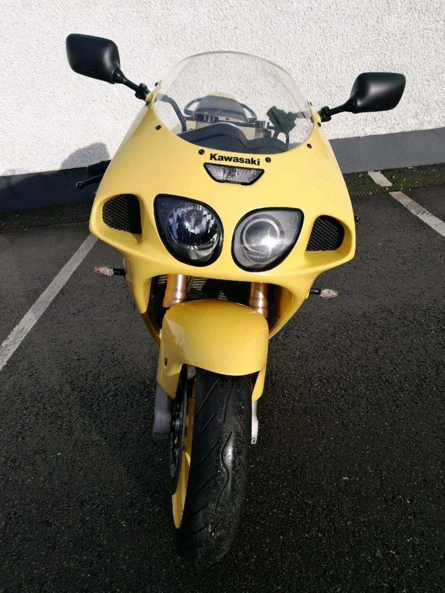 Kawasaki zx7r 1996 MINT - Image 3