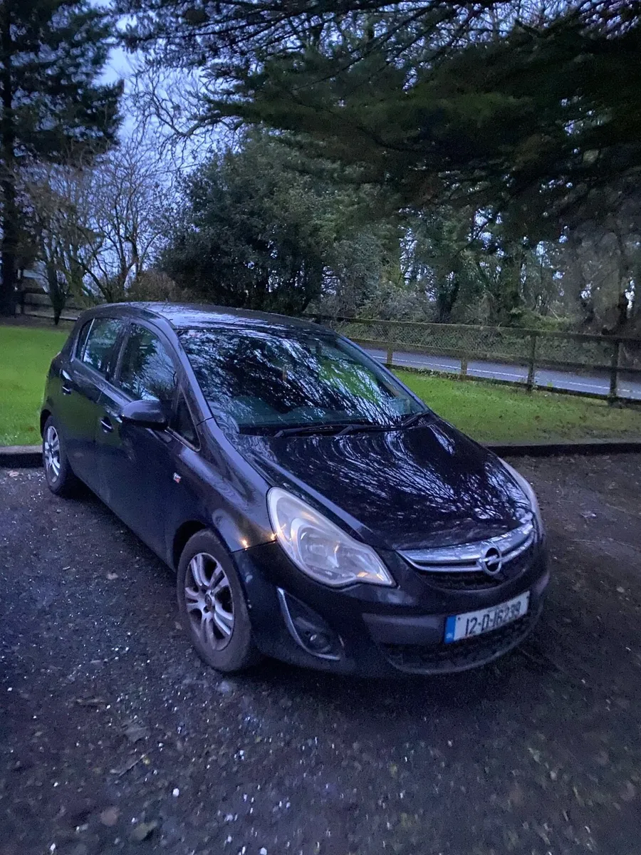 2012 Opel corsa - Image 1