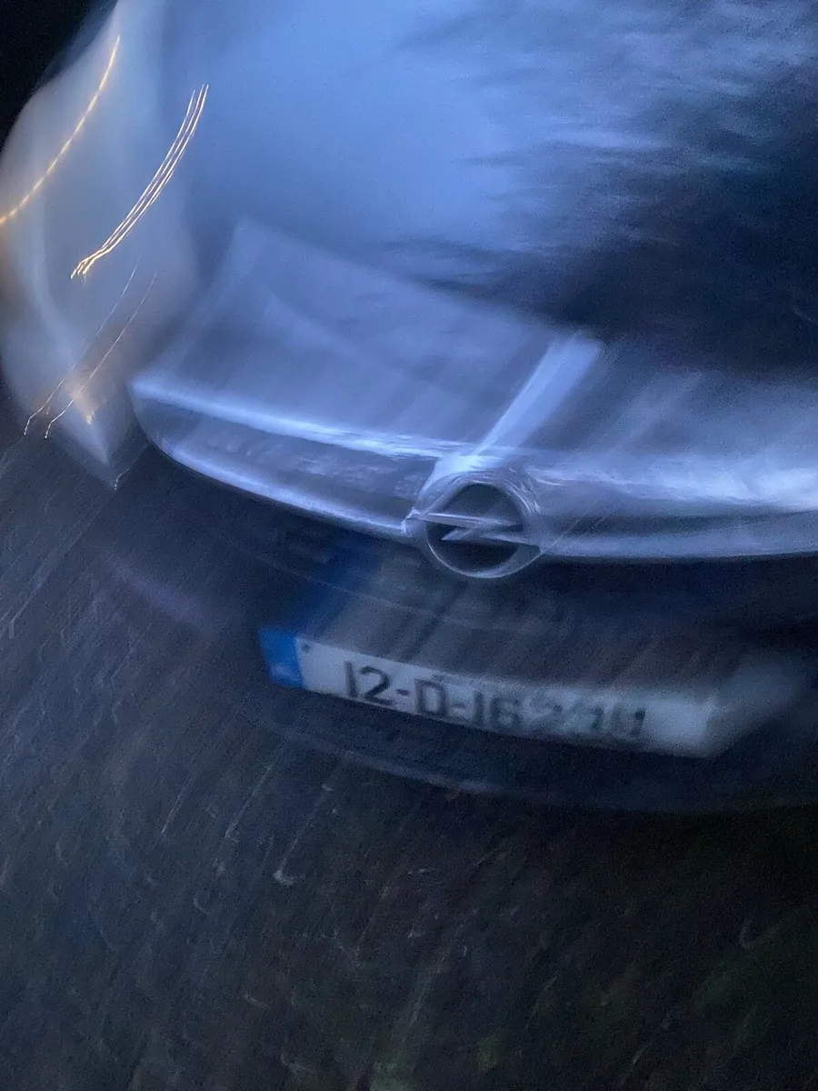 2012 Opel corsa - Image 4