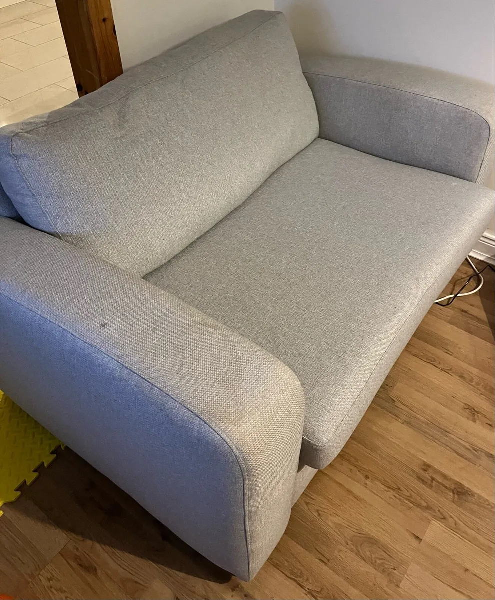 Sofa/Loveseat - Image 1