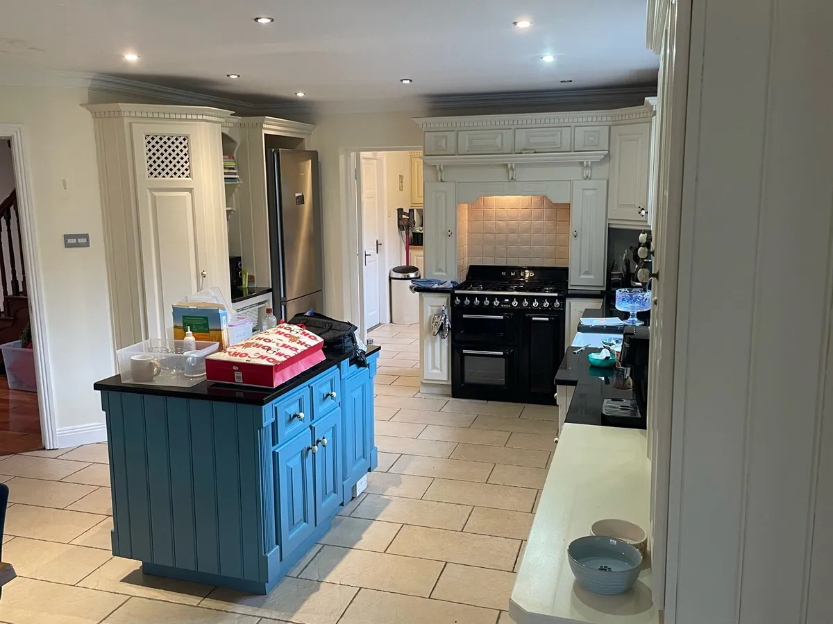 Fitted kitchen - Image 3