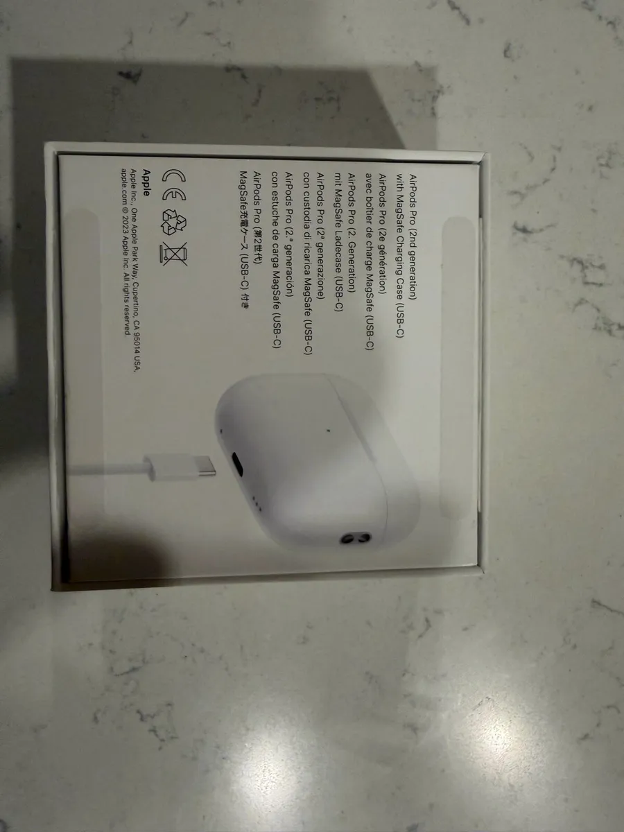 Apple IPhone 15 Pro Max 512Gb + AirPods Pro 2nd - Image 4