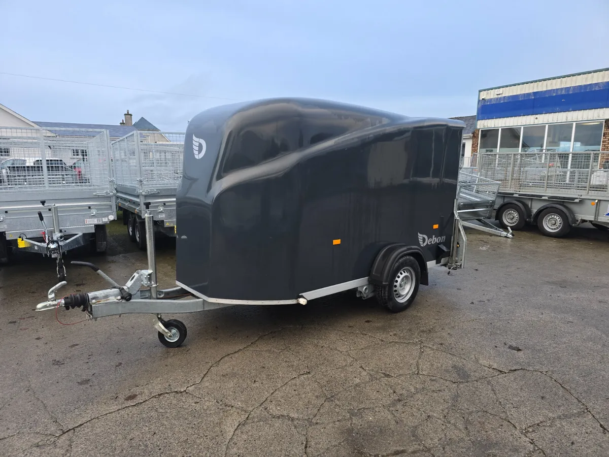 Debon 10x5 Box Trailer - Image 1