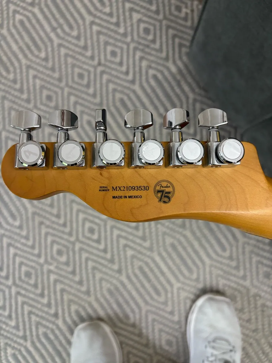 Fender Nashville  Player plus Telecaster - Image 4