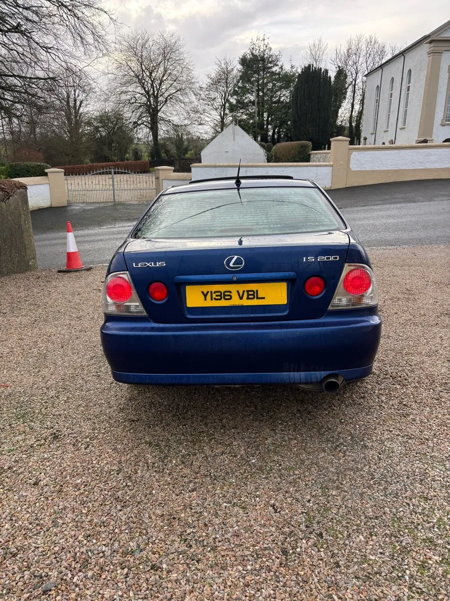 2001 Lexus is200 - Image 4