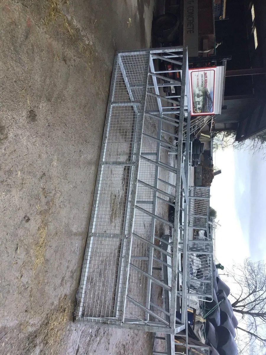 Feeding troughs - Image 3