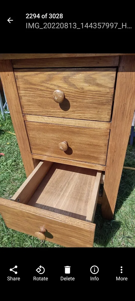 Very heavy solid Oak side table with drawers - Image 4
