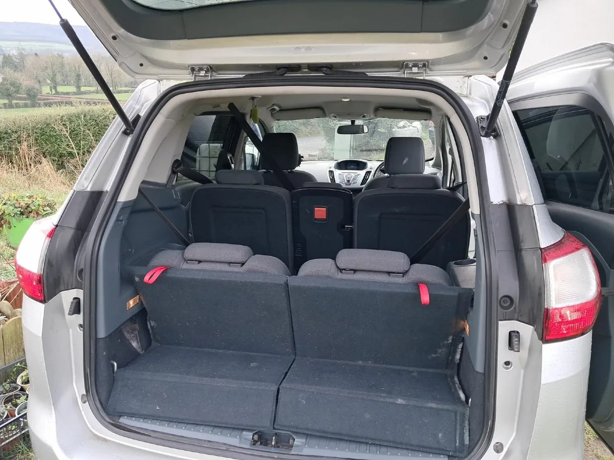 Ford Grand C-Max 2012 - Image 2