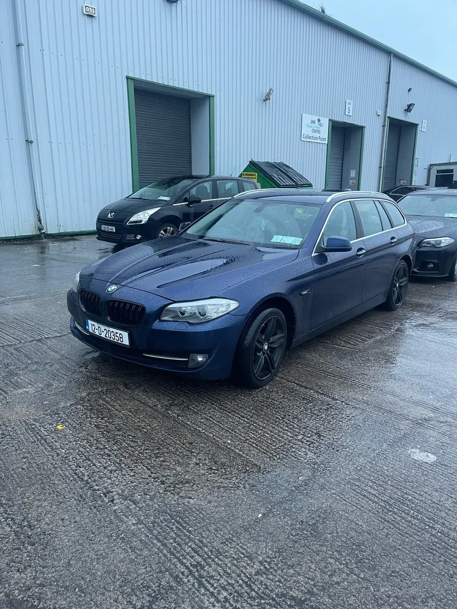 BMW 520D ESTATE 2012 - Image 1