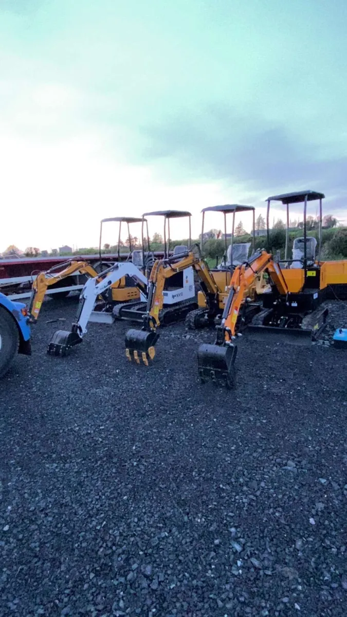Unused 1.3t mini diggers for sale - Image 1