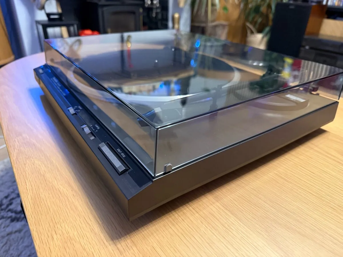 Technics SL-Q300 turntable/recorder - Image 3